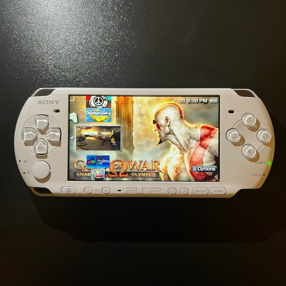 Sony Psp - Picture 4 of 13